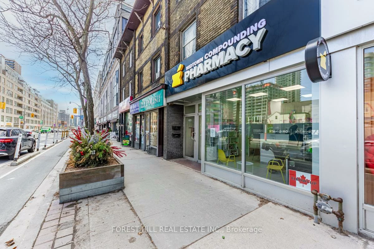 1398, Yonge, Yonge-St. Clair, Toronto