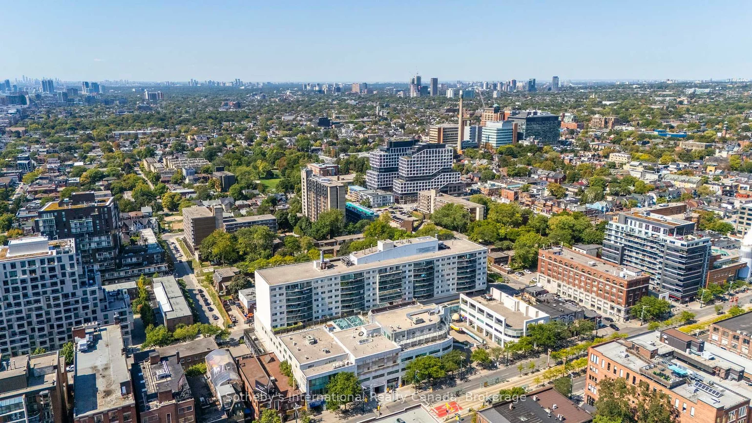 222, Spadina, Kensington-Chinatown, Toronto