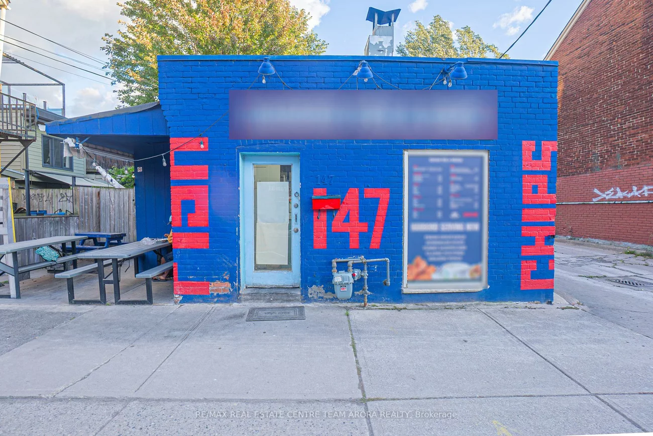 147, Harbord, University, Toronto