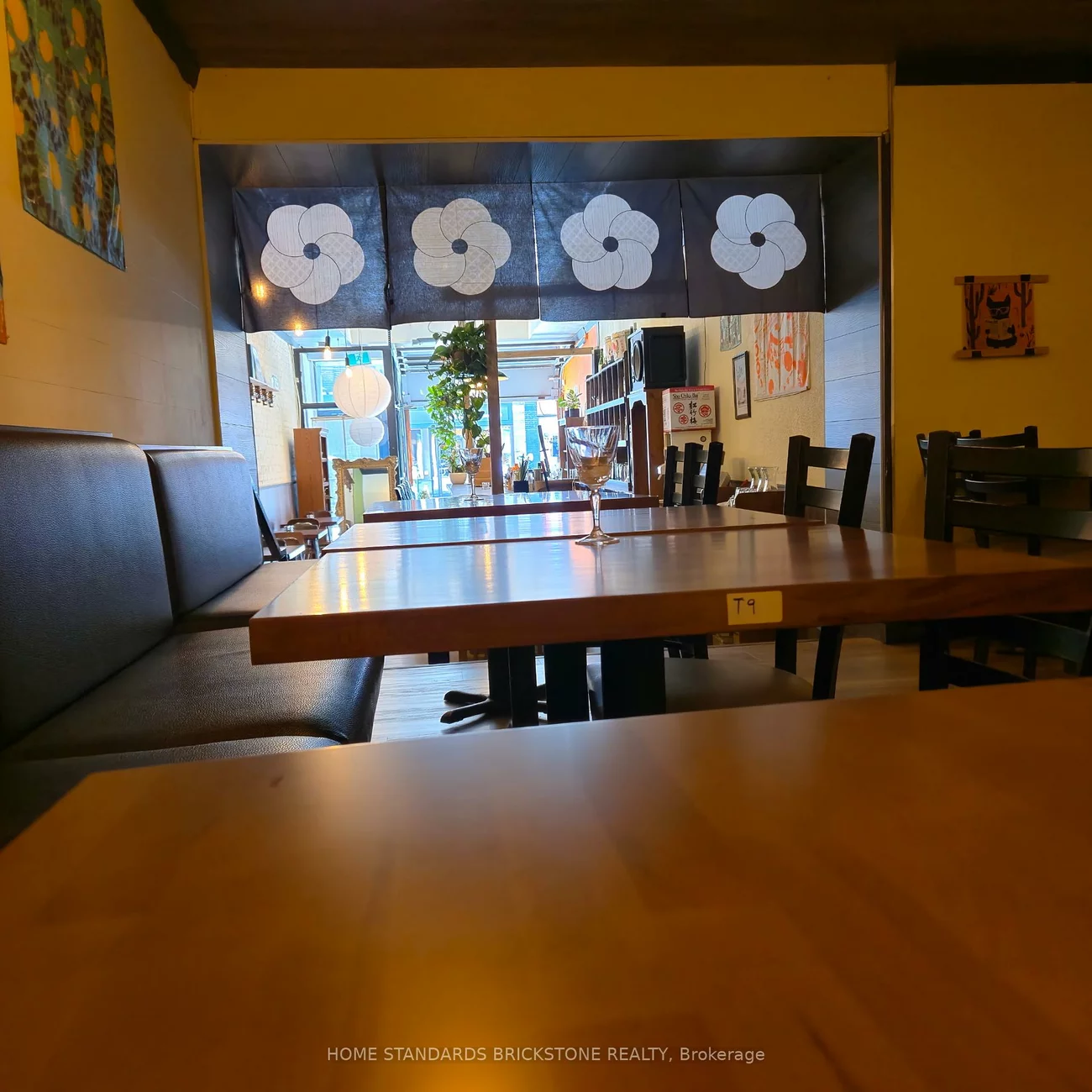 598, College, Palmerston-Little Italy, Toronto