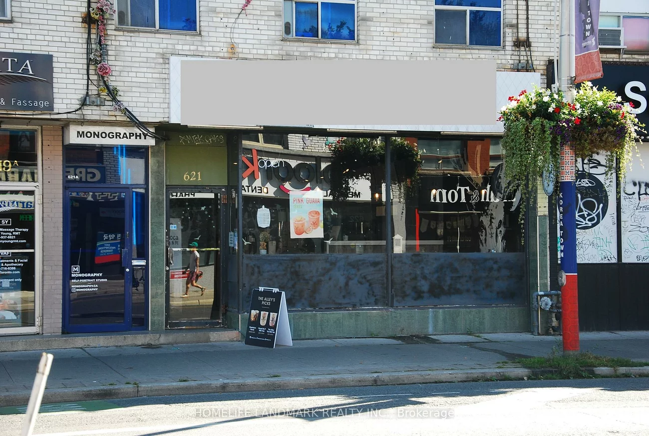 621, Bloor, Palmerston-Little Italy, Toronto