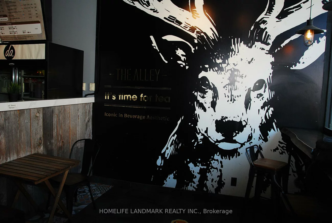 621, Bloor, Palmerston-Little Italy, Toronto