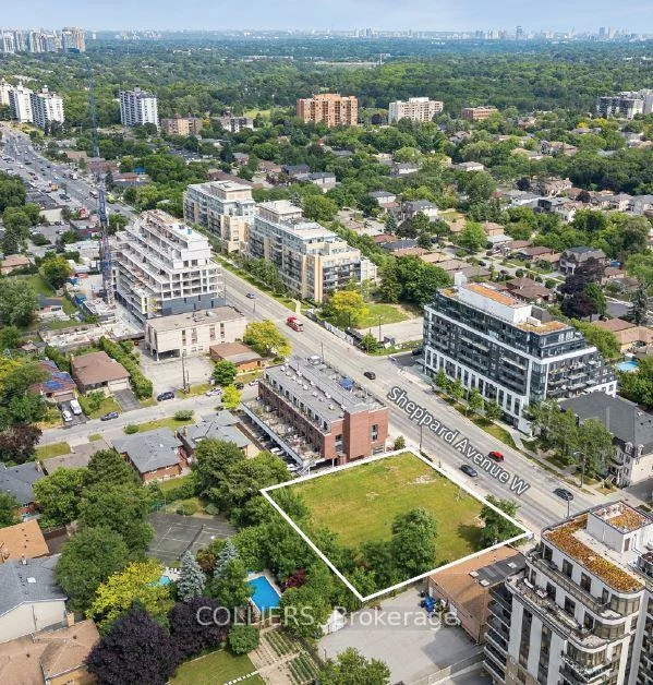 740-748, Sheppard, Bathurst Manor, Toronto