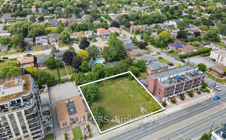 740-748, Sheppard, Bathurst Manor, Toronto