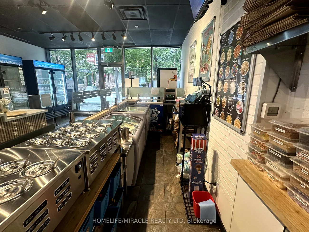 320, Richmond, Moss Park, Toronto