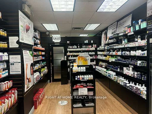 121, King, Bay Street Corridor, Toronto