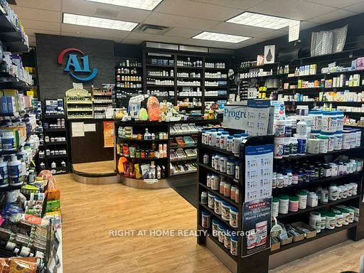 121, King, Bay Street Corridor, Toronto