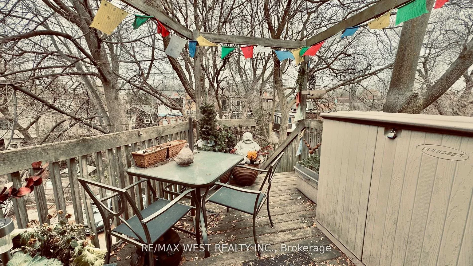 1061, Bathurst, Annex, Toronto