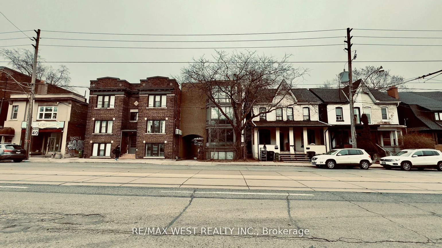 1061, Bathurst, Annex, Toronto