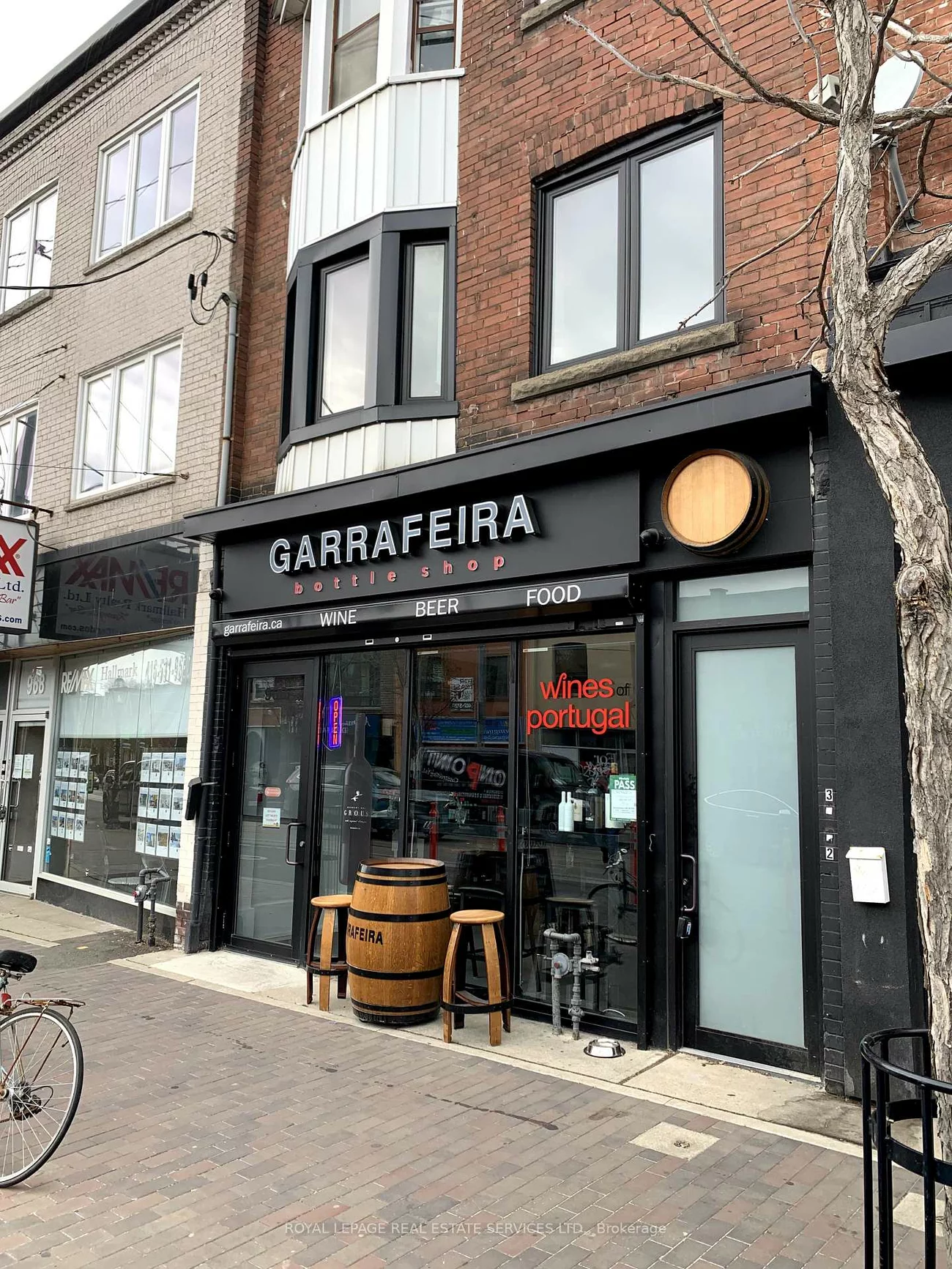 966, College, Dufferin Grove, Toronto