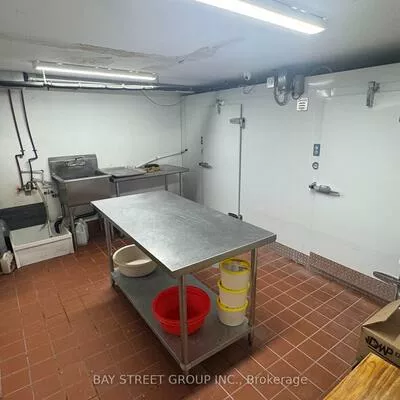 Commercial for sale, 5205, Yonge, Willowdale East, Toronto