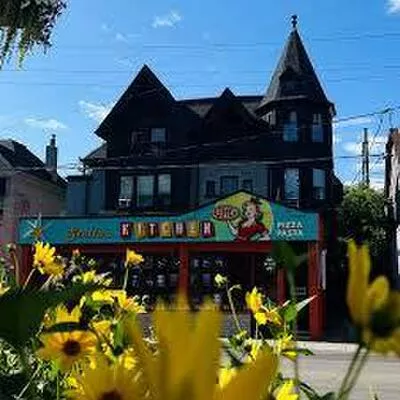 182, Dupont, Annex, Toronto