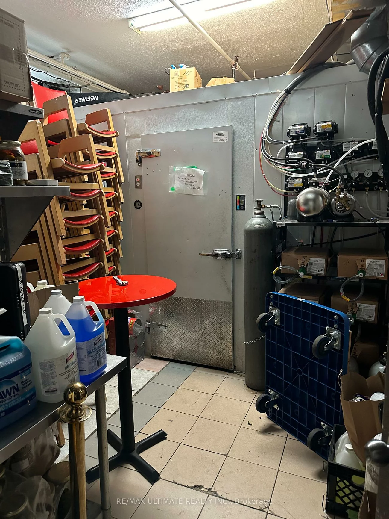 1166, Dundas, Little Portugal, Toronto