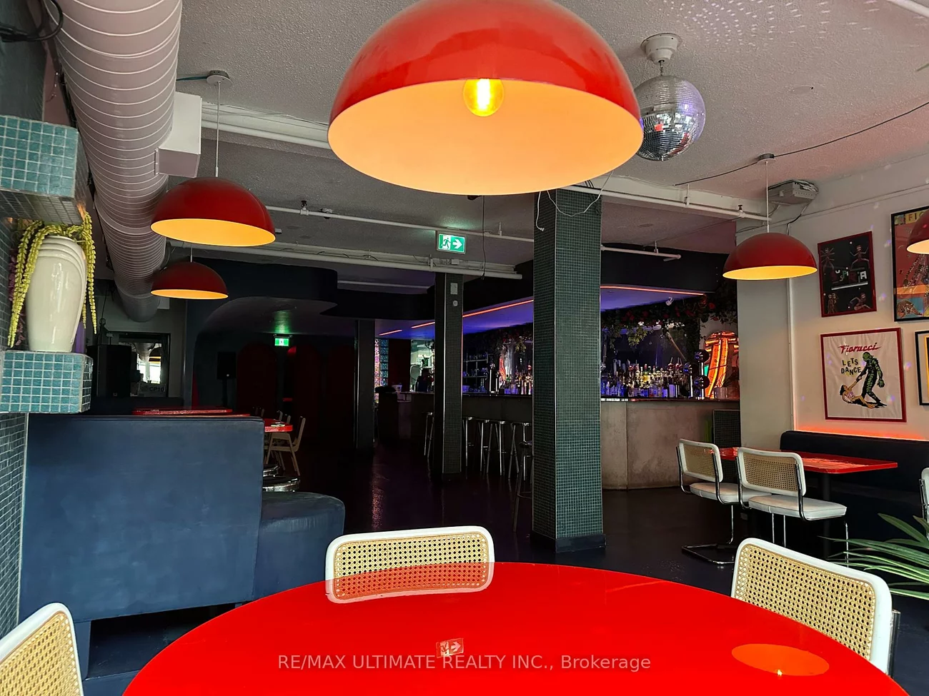 1166, Dundas, Little Portugal, Toronto