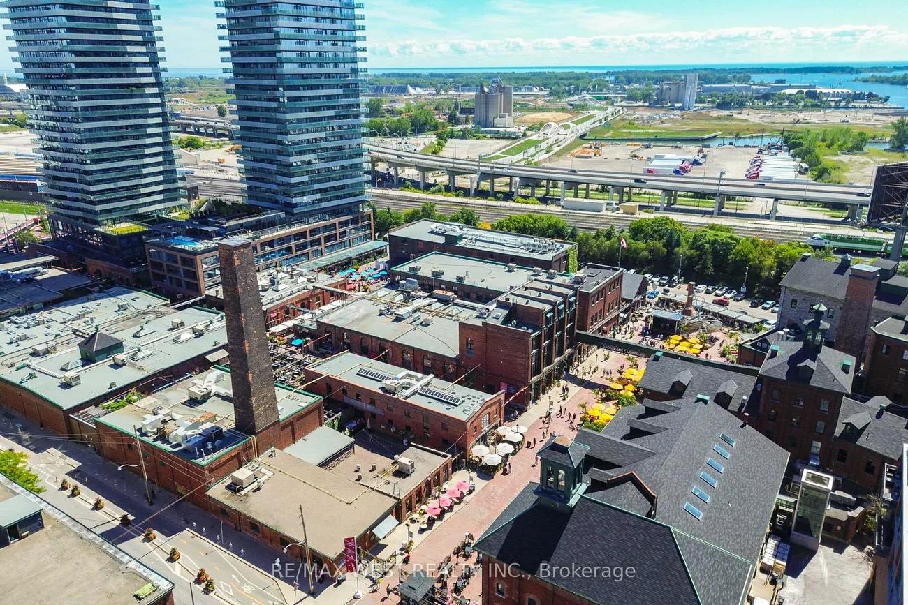 90, Distillery, Waterfront Communities C8, Toronto