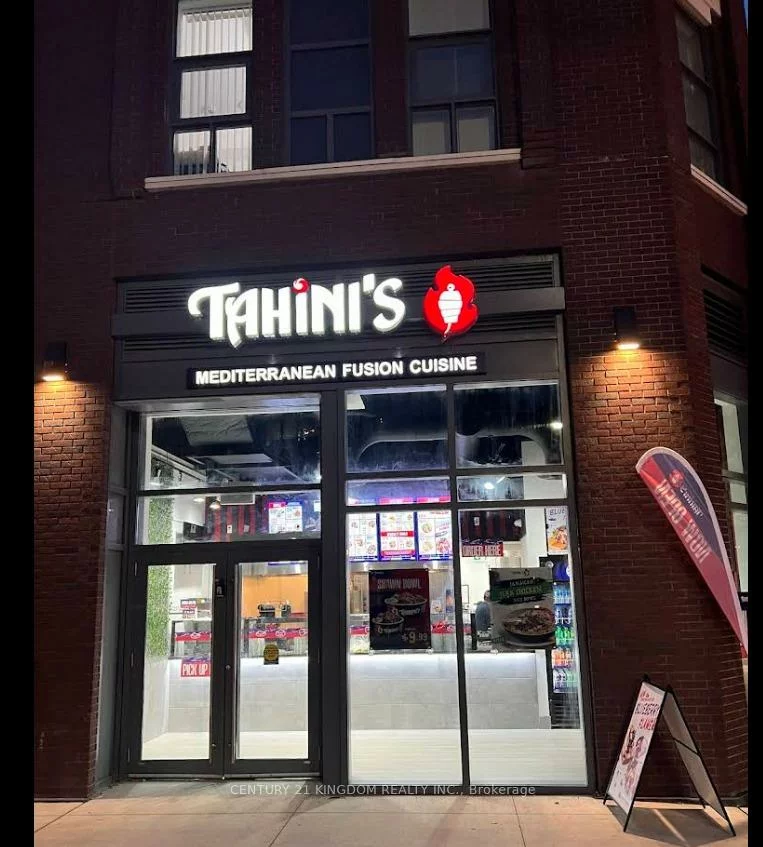 233, College, Kensington-Chinatown, Toronto