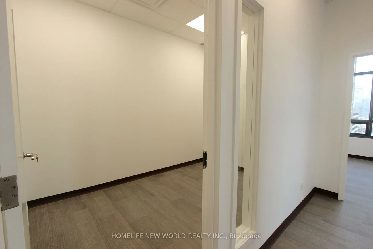 4789, Yonge, Willowdale East, Toronto