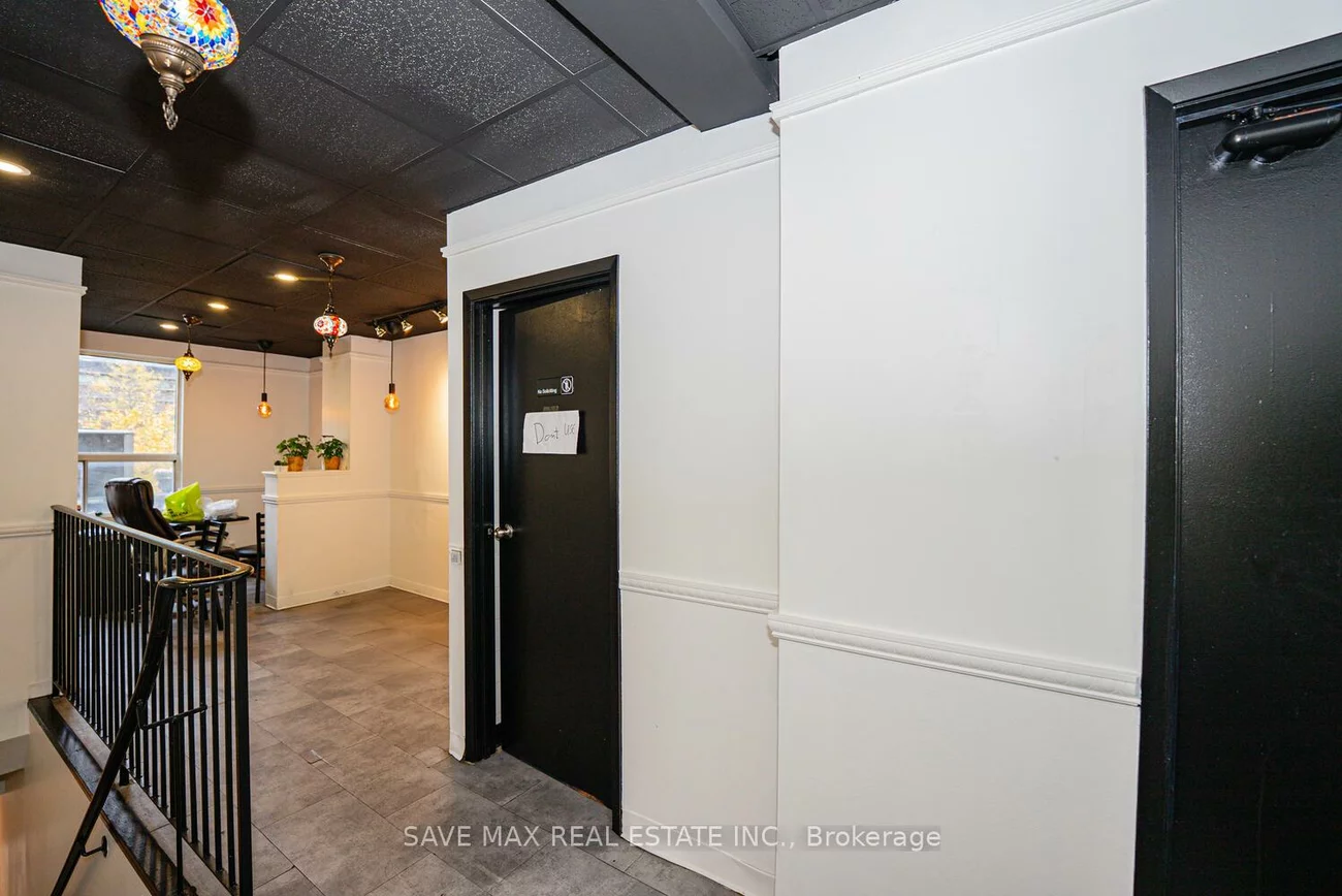 656, Spadina, University, Toronto