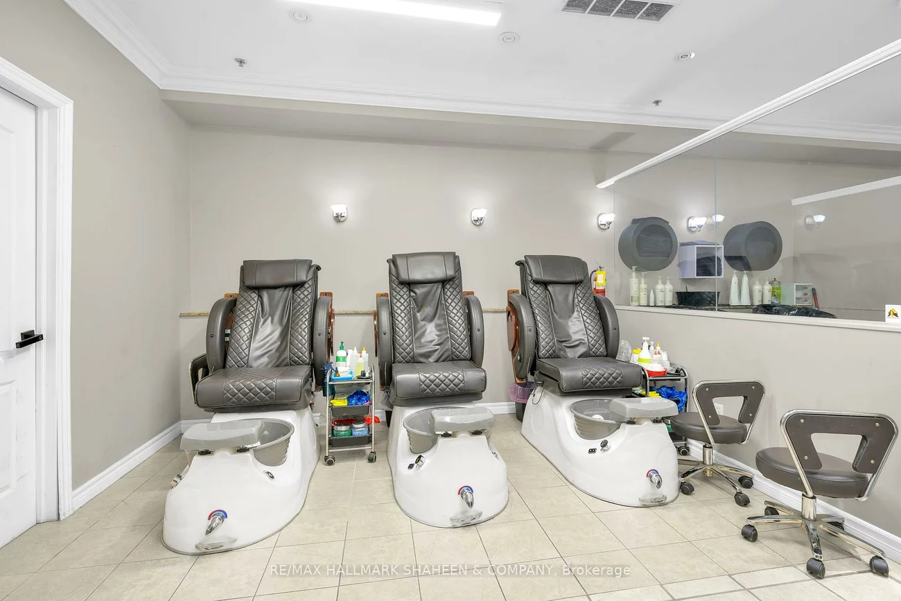 4823, Leslie, Don Valley Village, Toronto