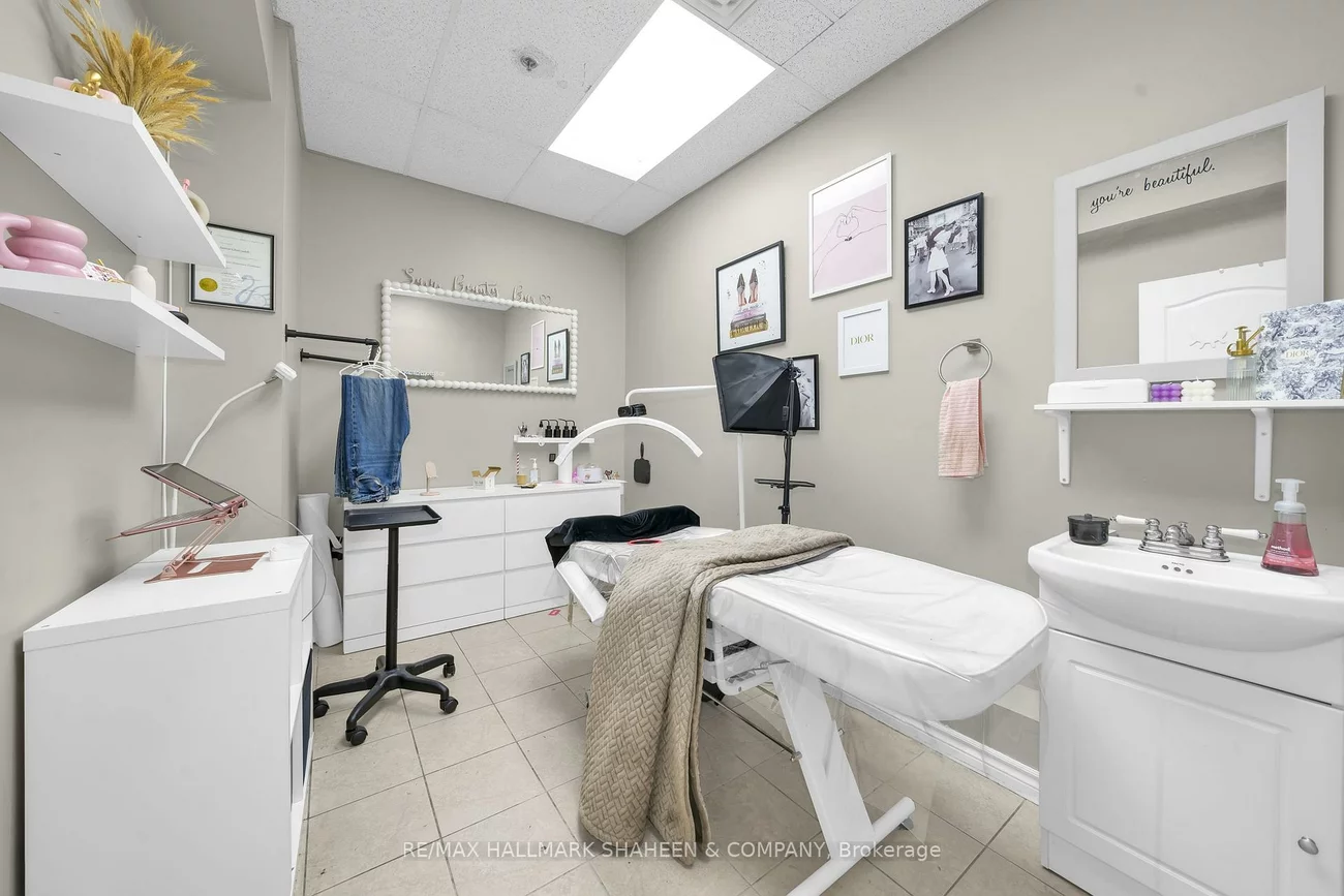 4823, Leslie, Don Valley Village, Toronto