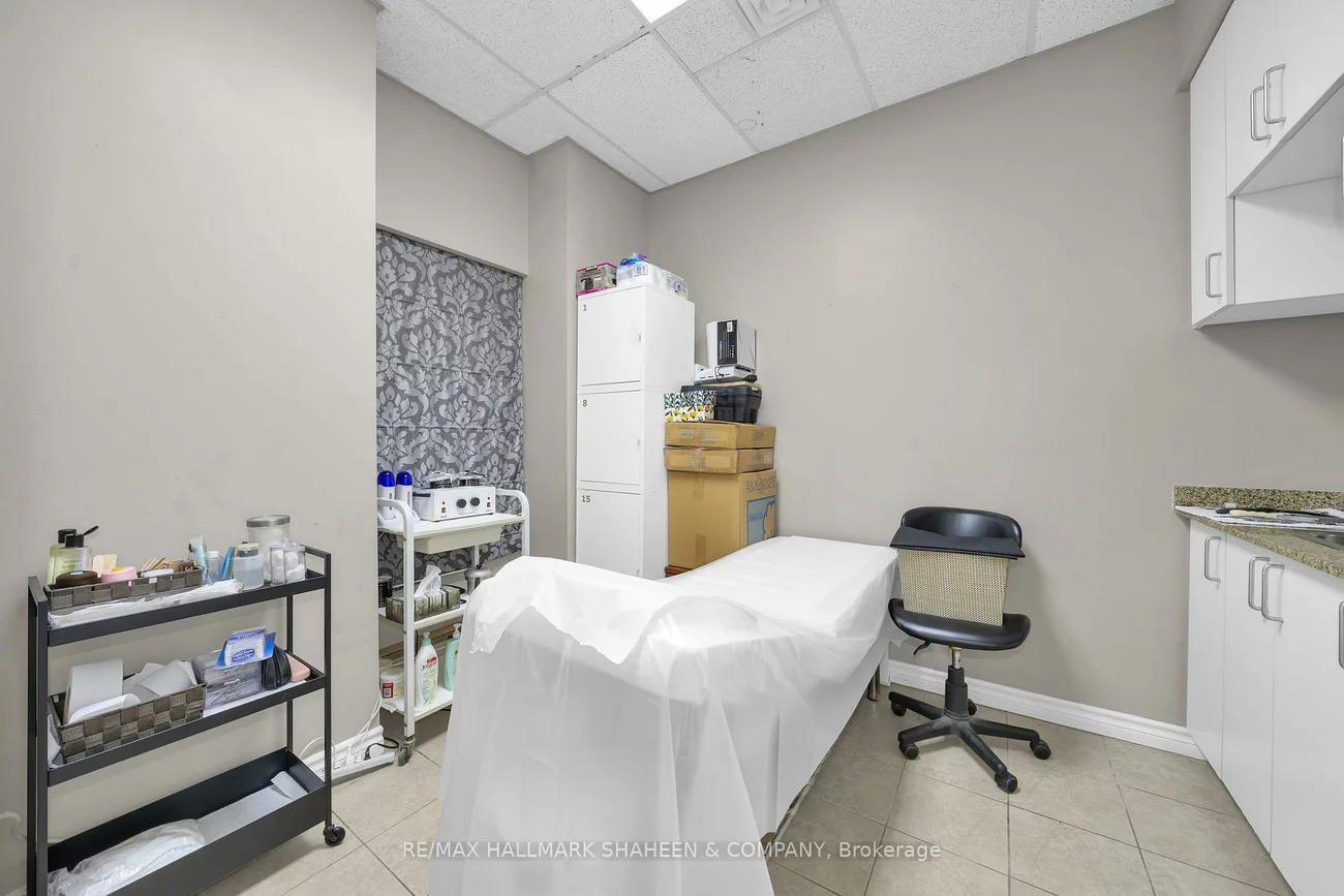 4823, Leslie, Don Valley Village, Toronto