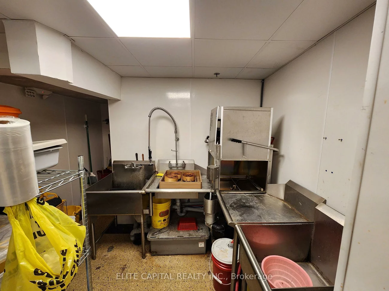 356, College, University, Toronto