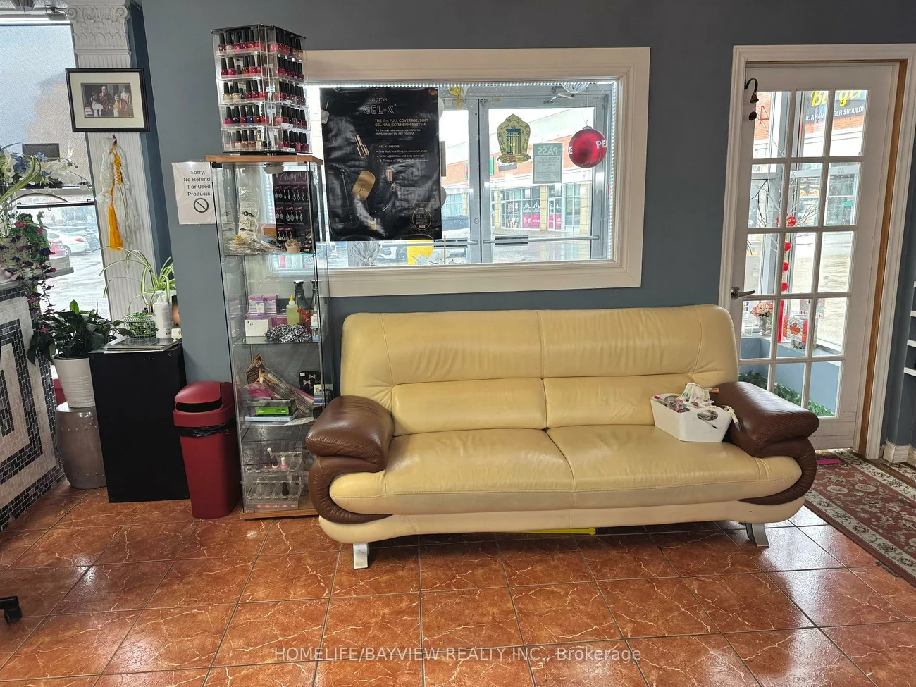 1881, Steeles, Bathurst Manor, Toronto