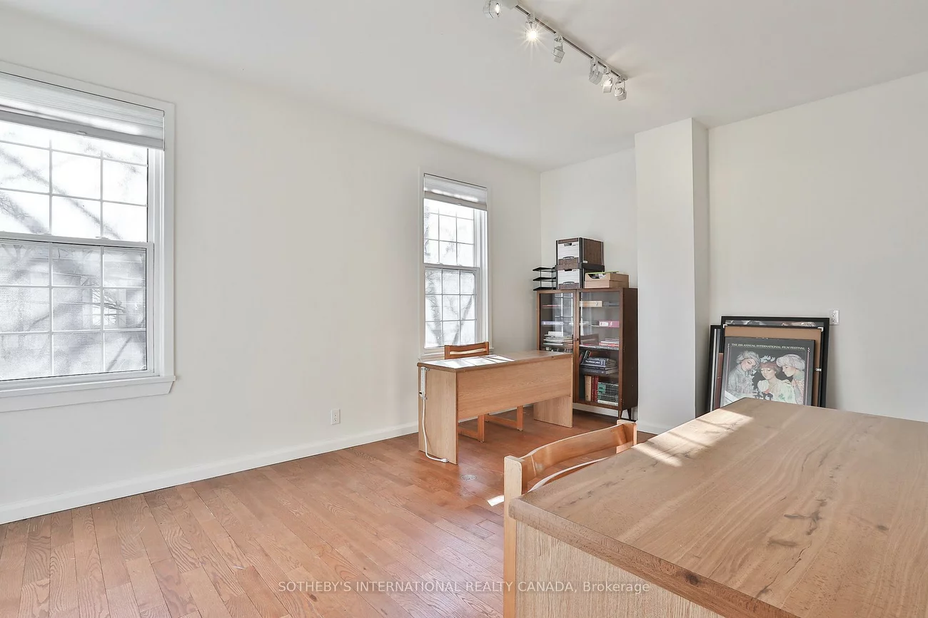 108, Scollard, Annex, Toronto