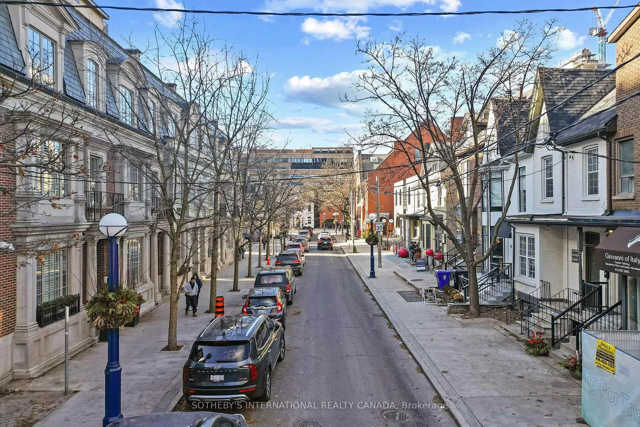 108, Scollard, Annex, Toronto