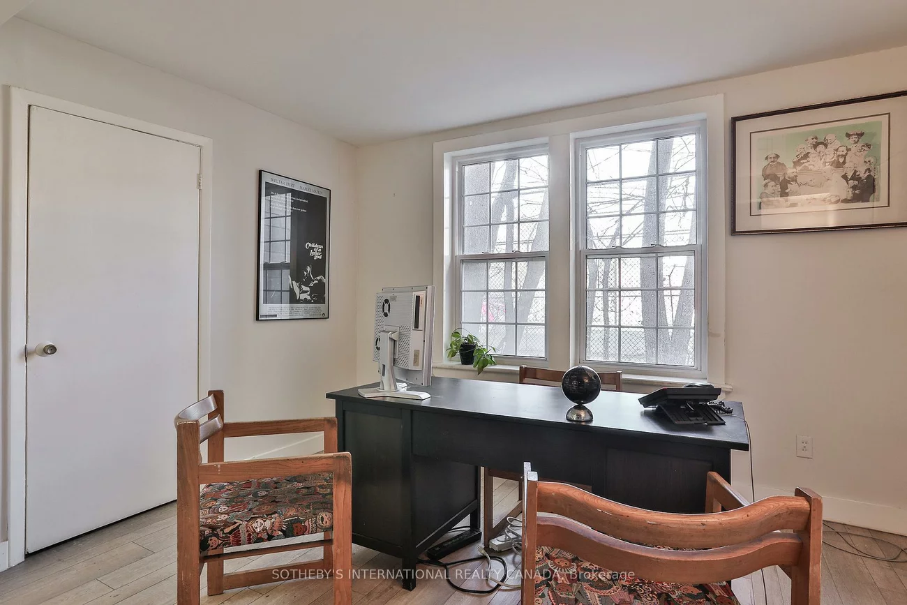 108, Scollard, Annex, Toronto