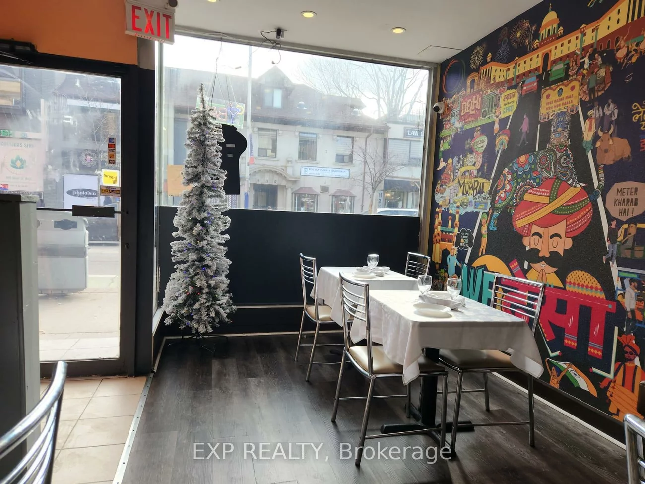 606, Bloor, Annex, Toronto