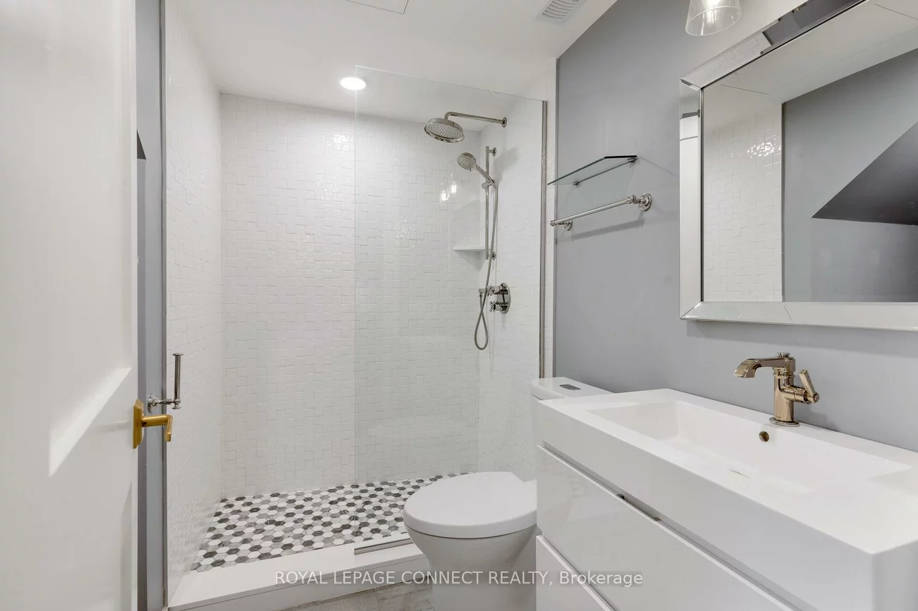 16, Rosemount, Wychwood, Toronto