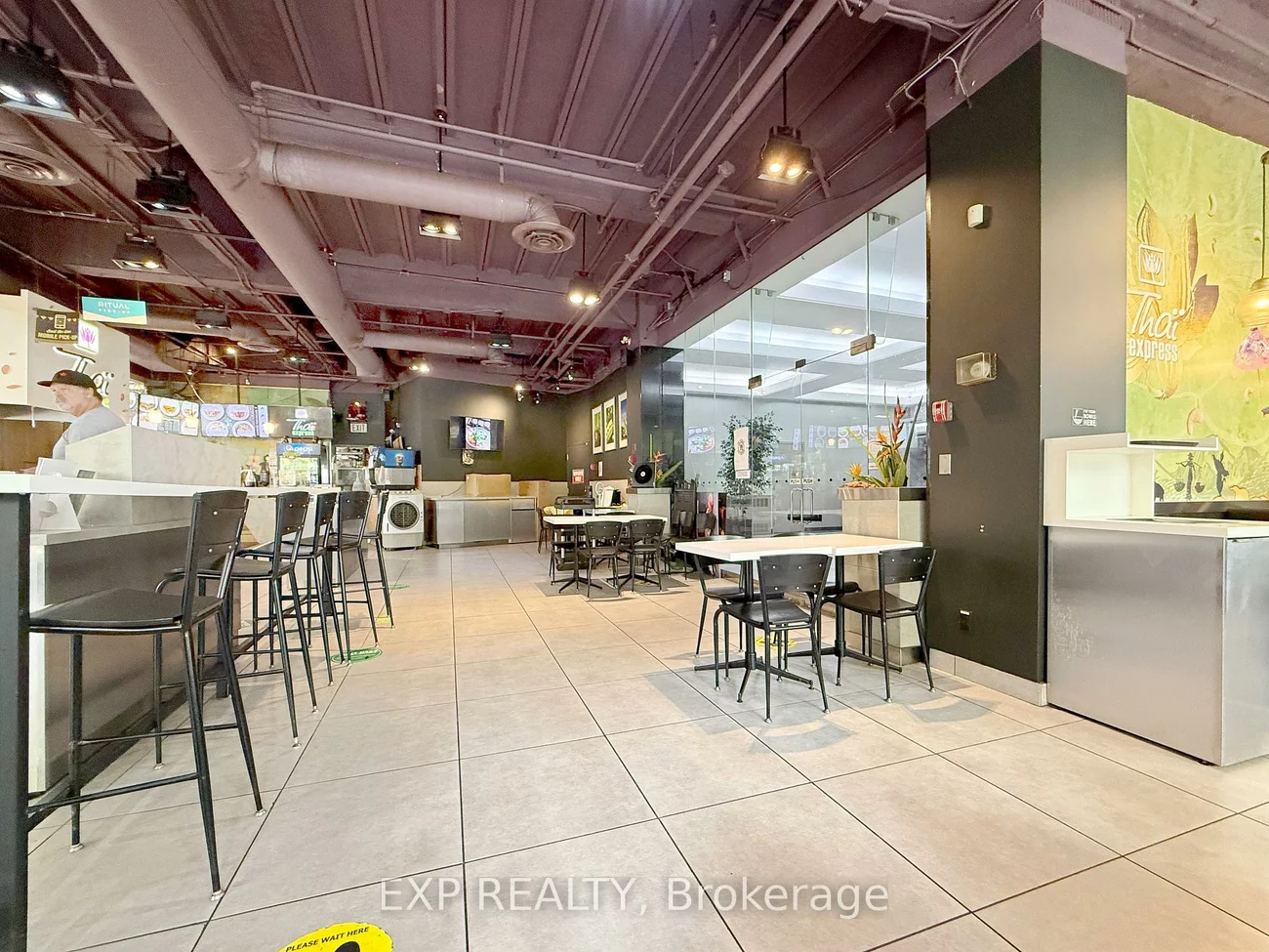 505, University, Bay Street Corridor, Toronto