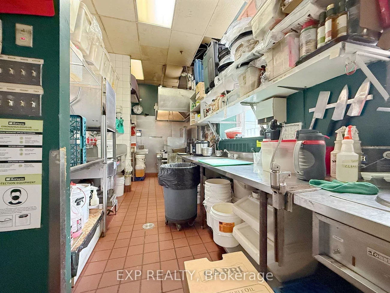 505, University, Bay Street Corridor, Toronto