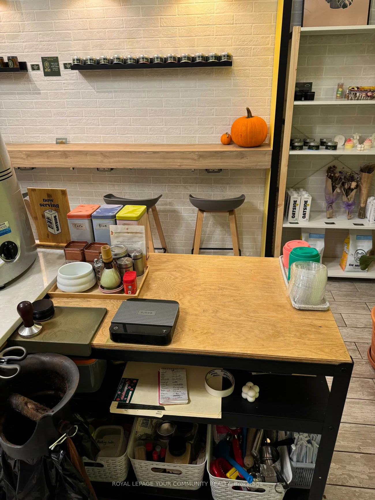 799, College, Trinity-Bellwoods, Toronto