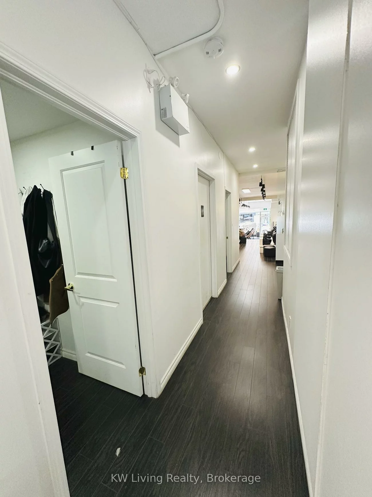 680, Queen, Trinity-Bellwoods, Toronto