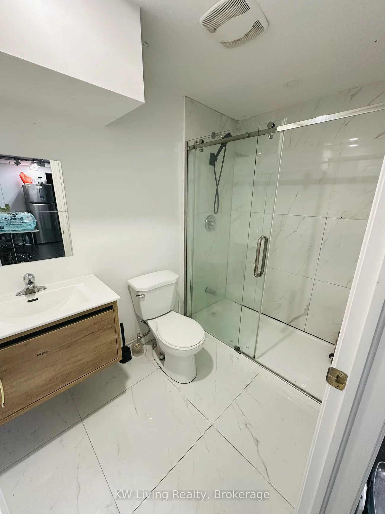 680, Queen, Trinity-Bellwoods, Toronto