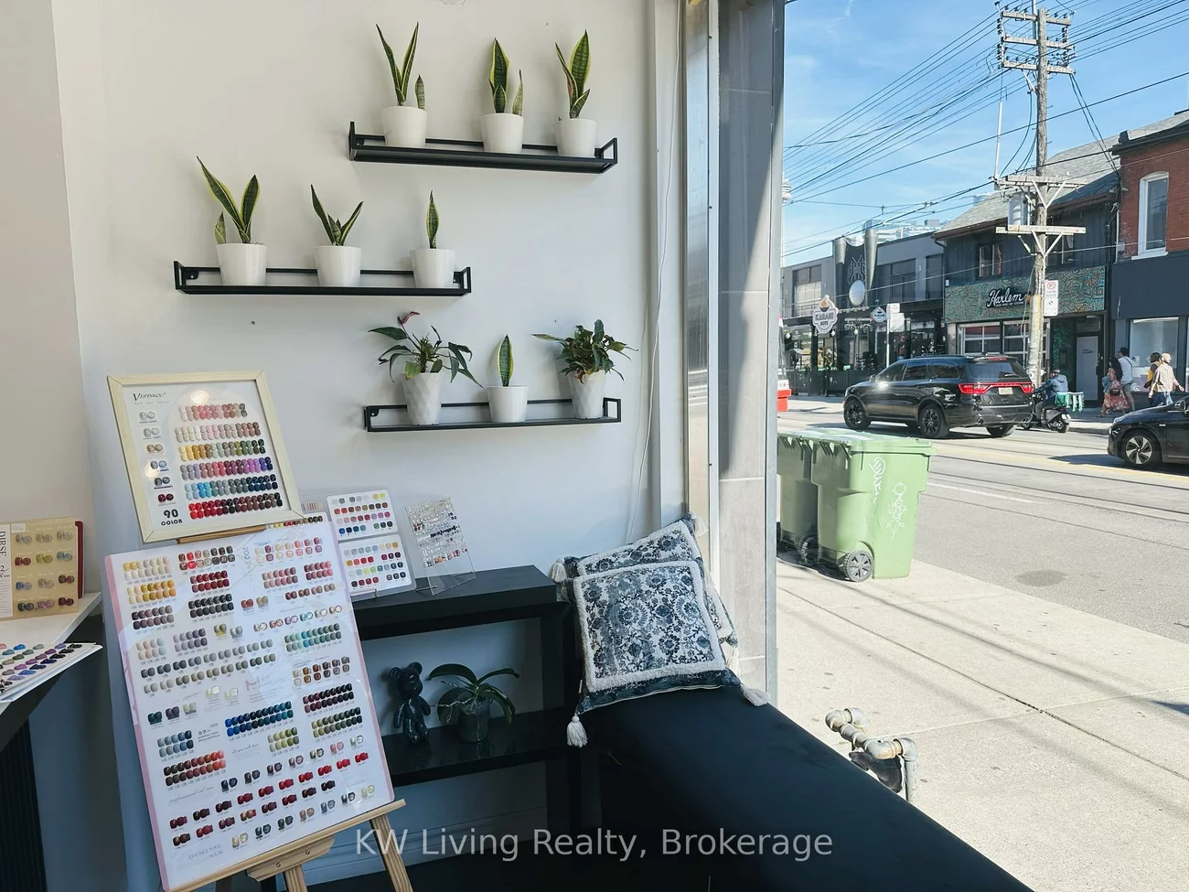 680, Queen, Trinity-Bellwoods, Toronto