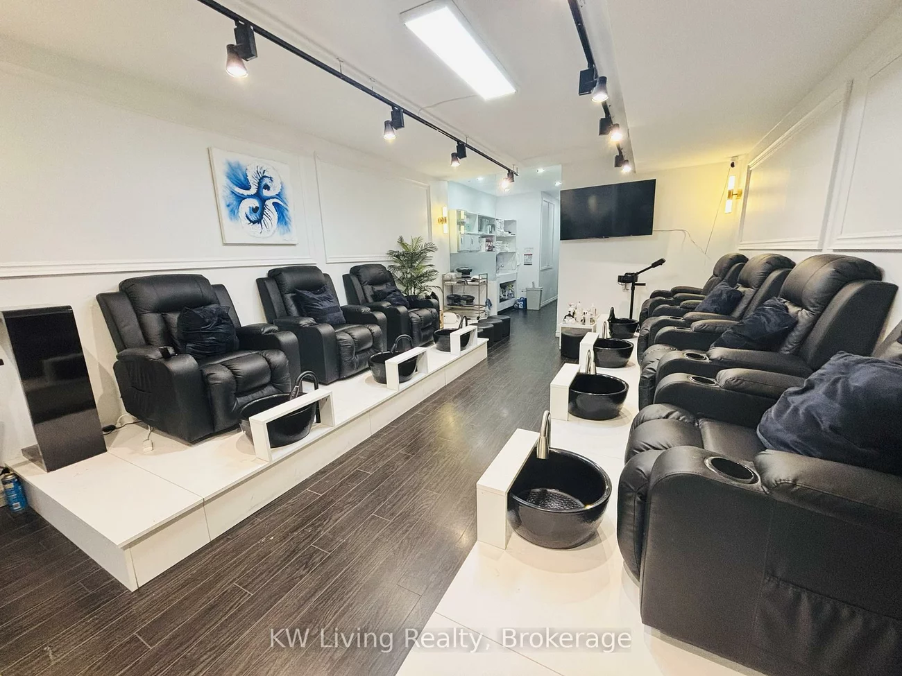 680, Queen, Trinity-Bellwoods, Toronto