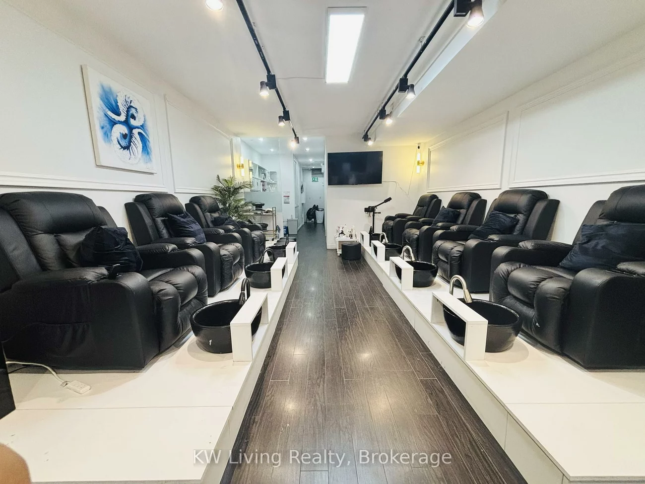 680, Queen, Trinity-Bellwoods, Toronto