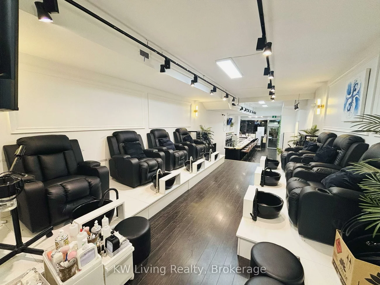 680, Queen, Trinity-Bellwoods, Toronto