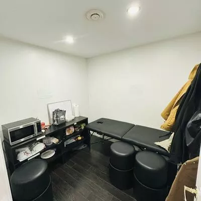 680, Queen, Trinity-Bellwoods, Toronto