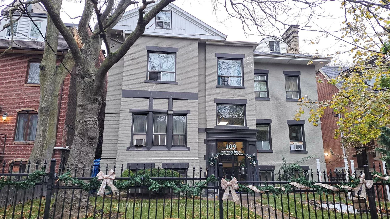 109, Pembroke, Moss Park, Toronto