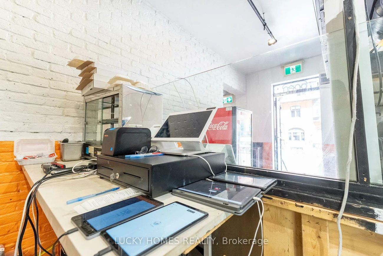 118, John, Waterfront Communities C1, Toronto