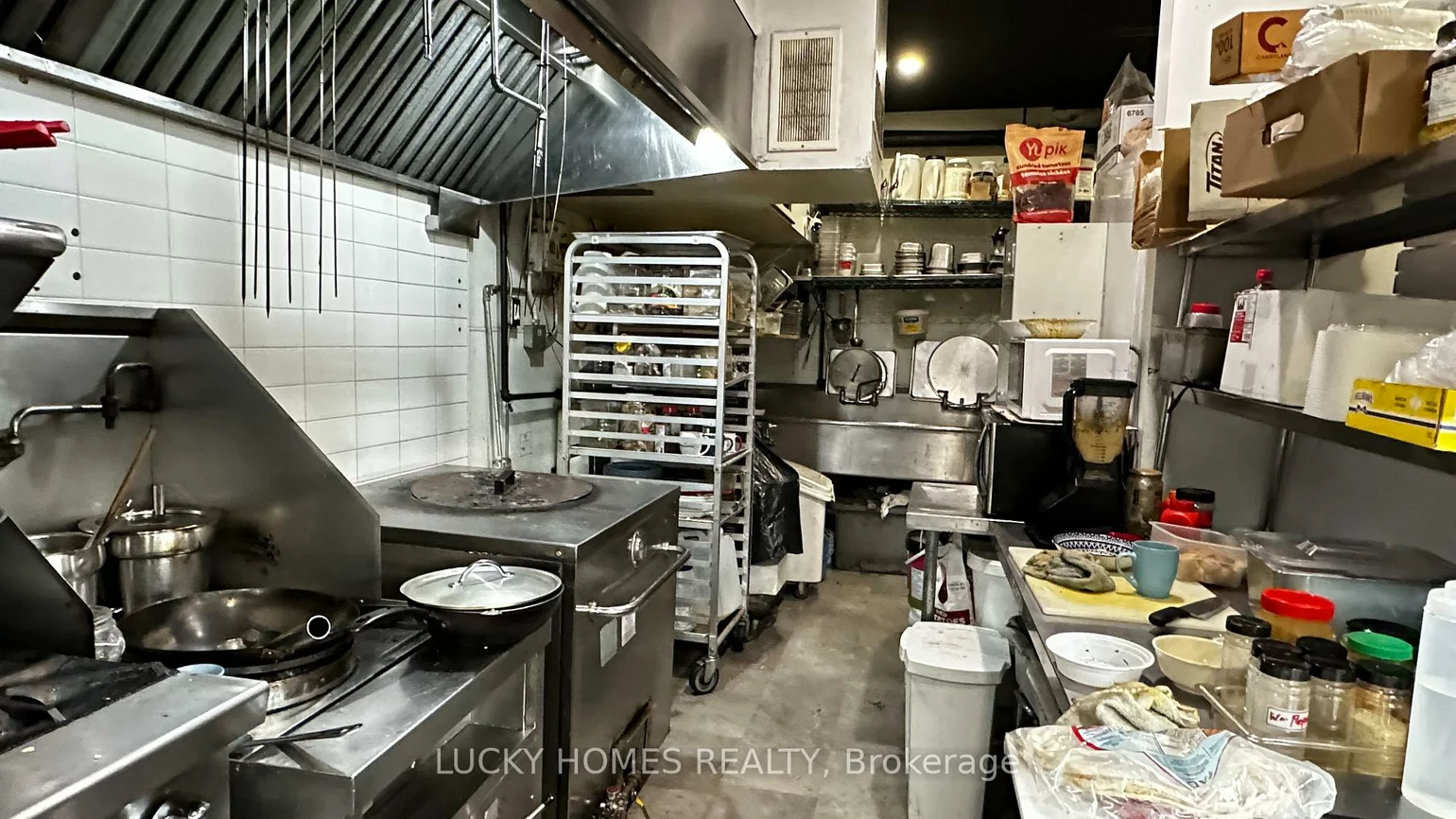 118, John, Waterfront Communities C1, Toronto