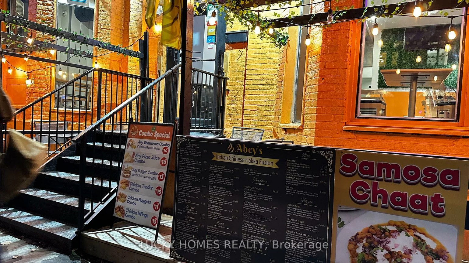 118, John, Waterfront Communities C1, Toronto