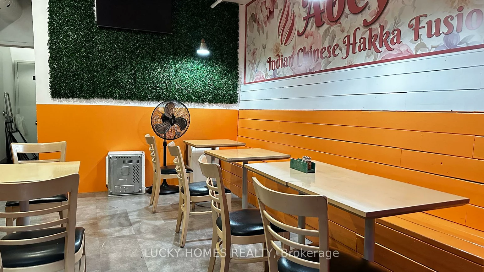 118, John, Waterfront Communities C1, Toronto