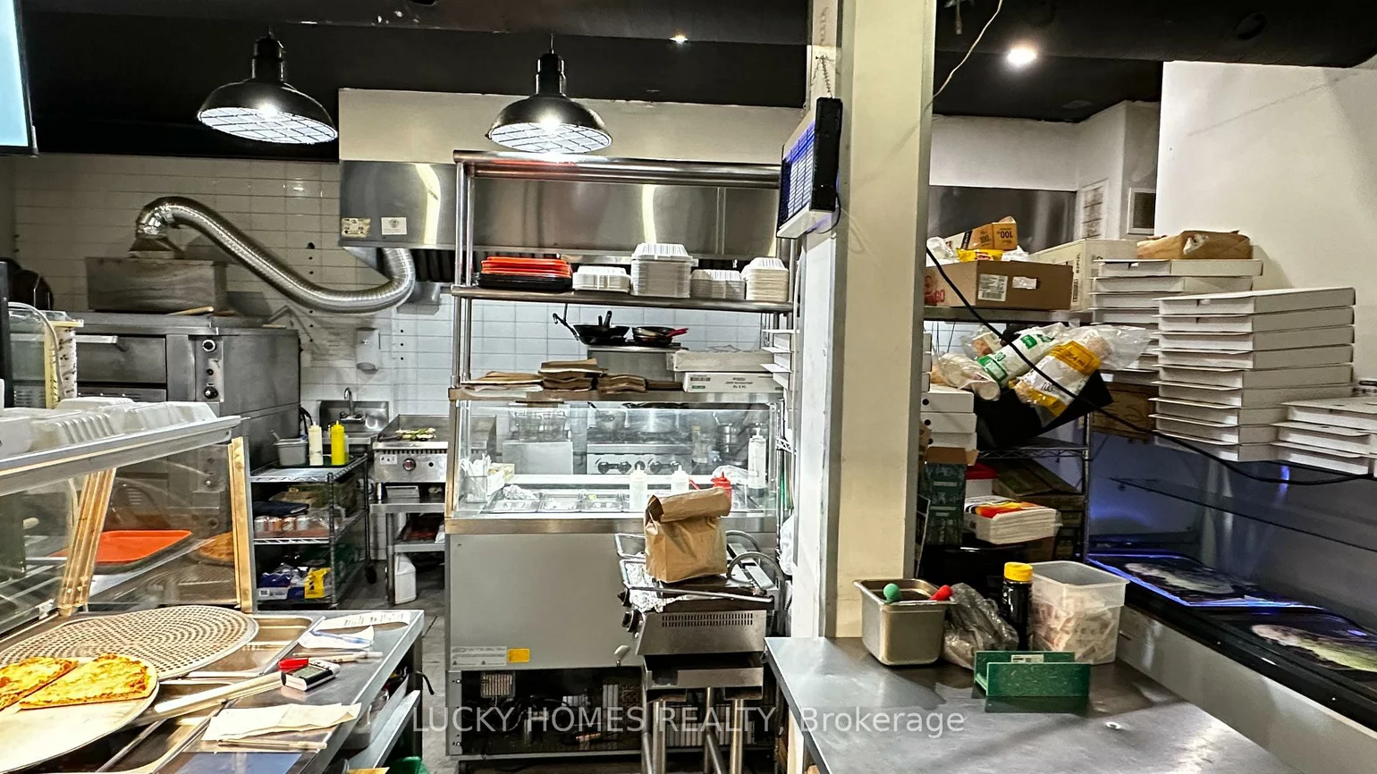 118, John, Waterfront Communities C1, Toronto