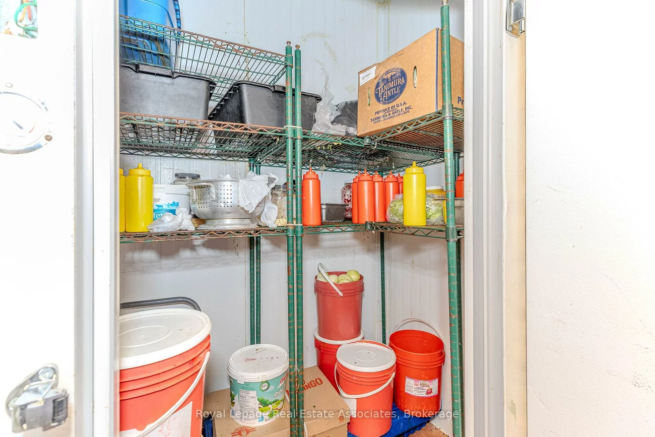 750, Spadina, University, Toronto