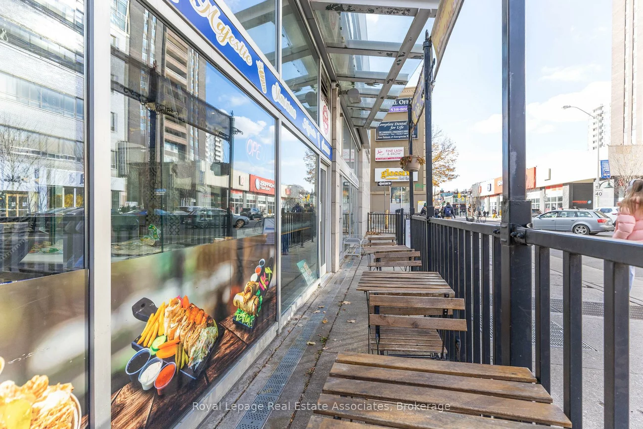 750, Spadina, University, Toronto